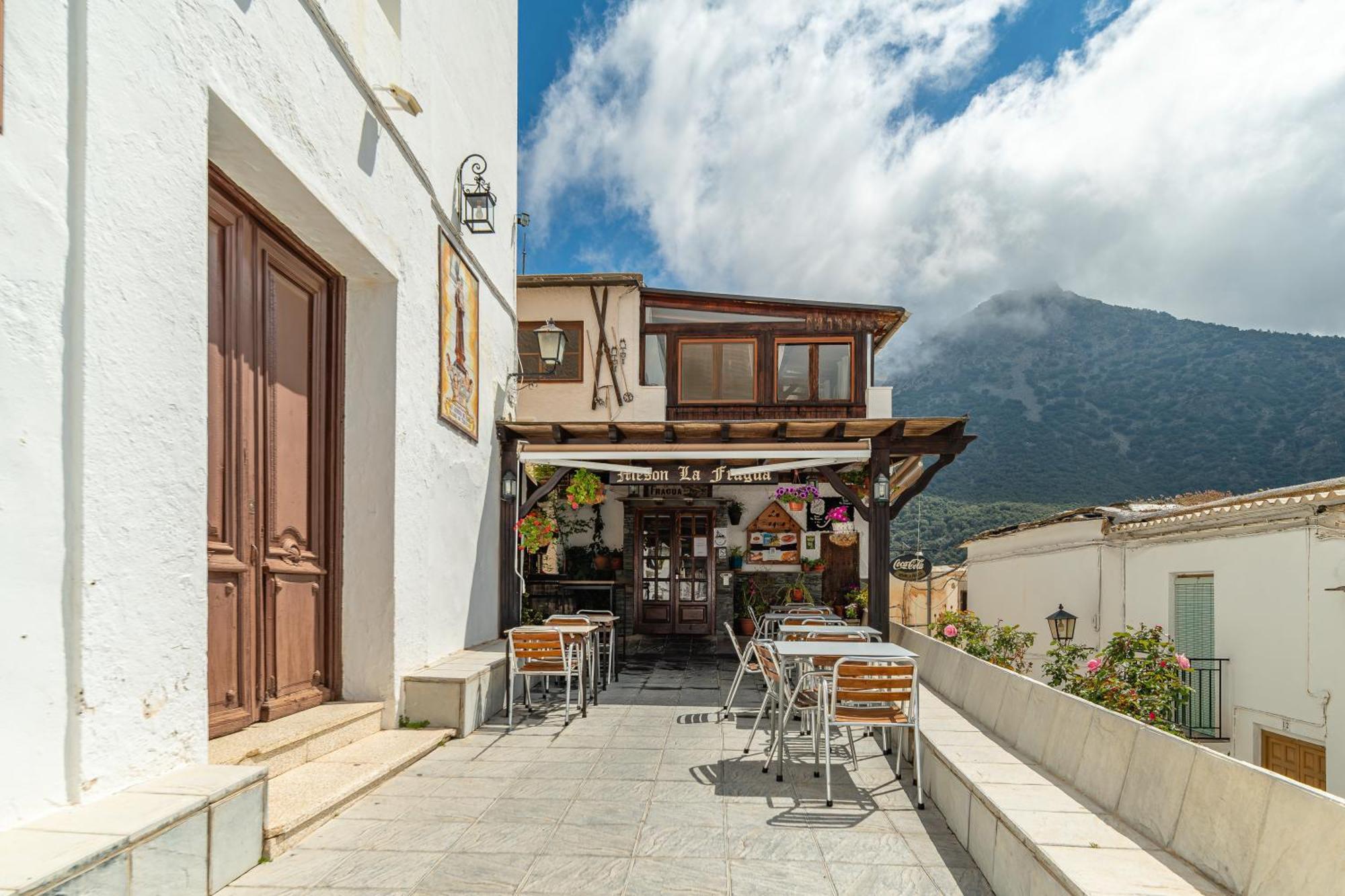 Hotel La Fragua II Trevelez Exterior photo